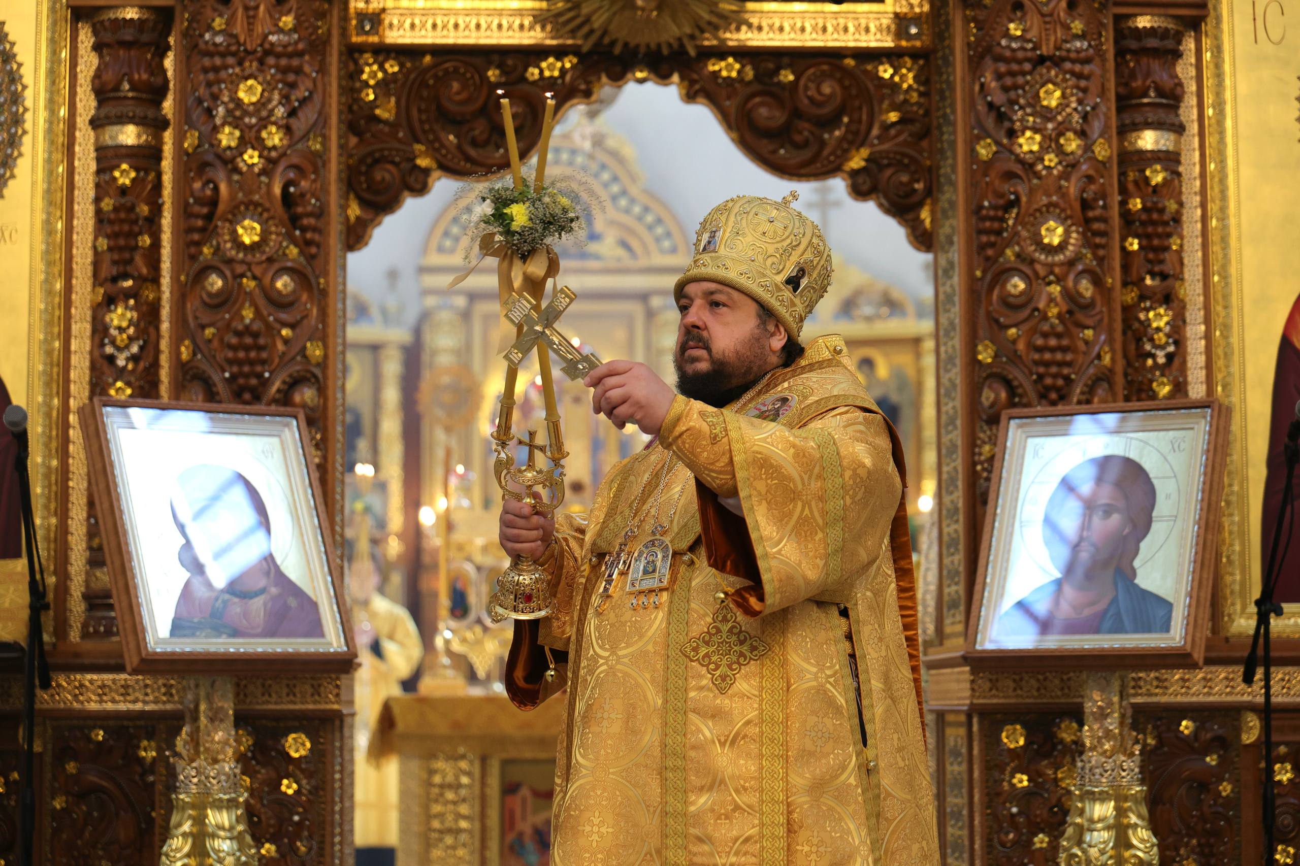 Епископ Авксентий совершил Божественную литургию в Неделю 8-ю по Пятидесятнице