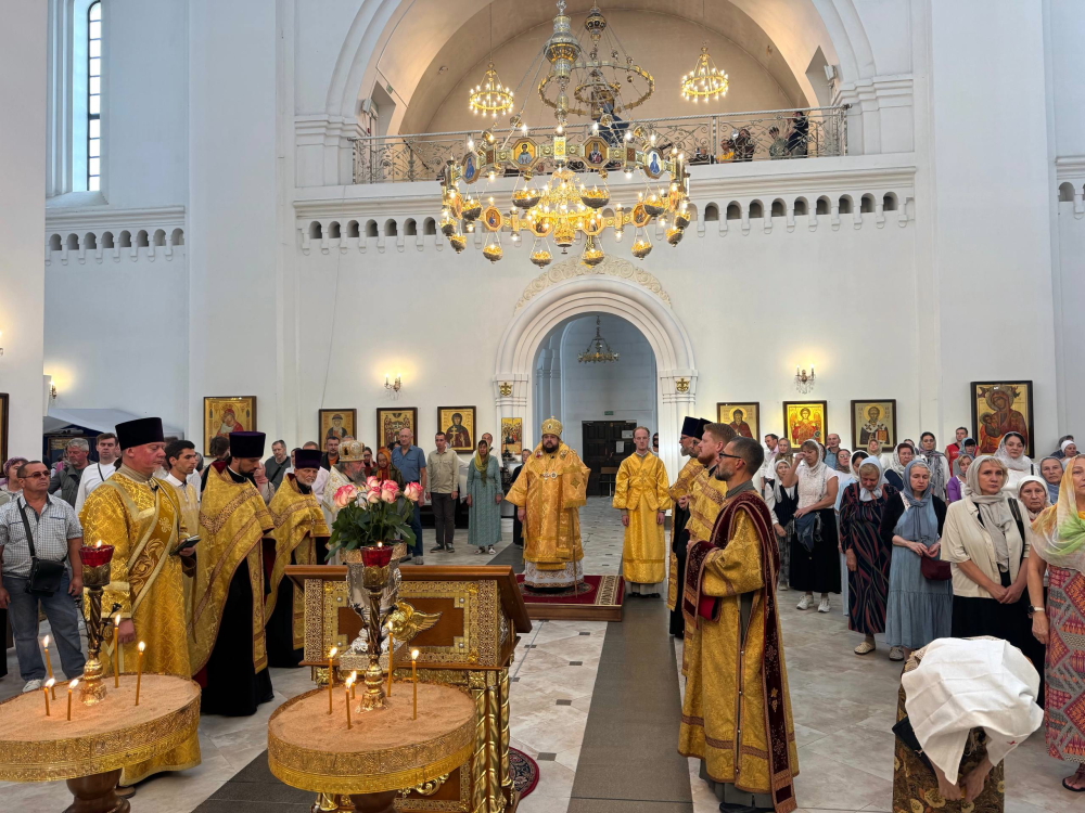 Всенощное бдение накануне Недели 11-й по Пятидесятнице