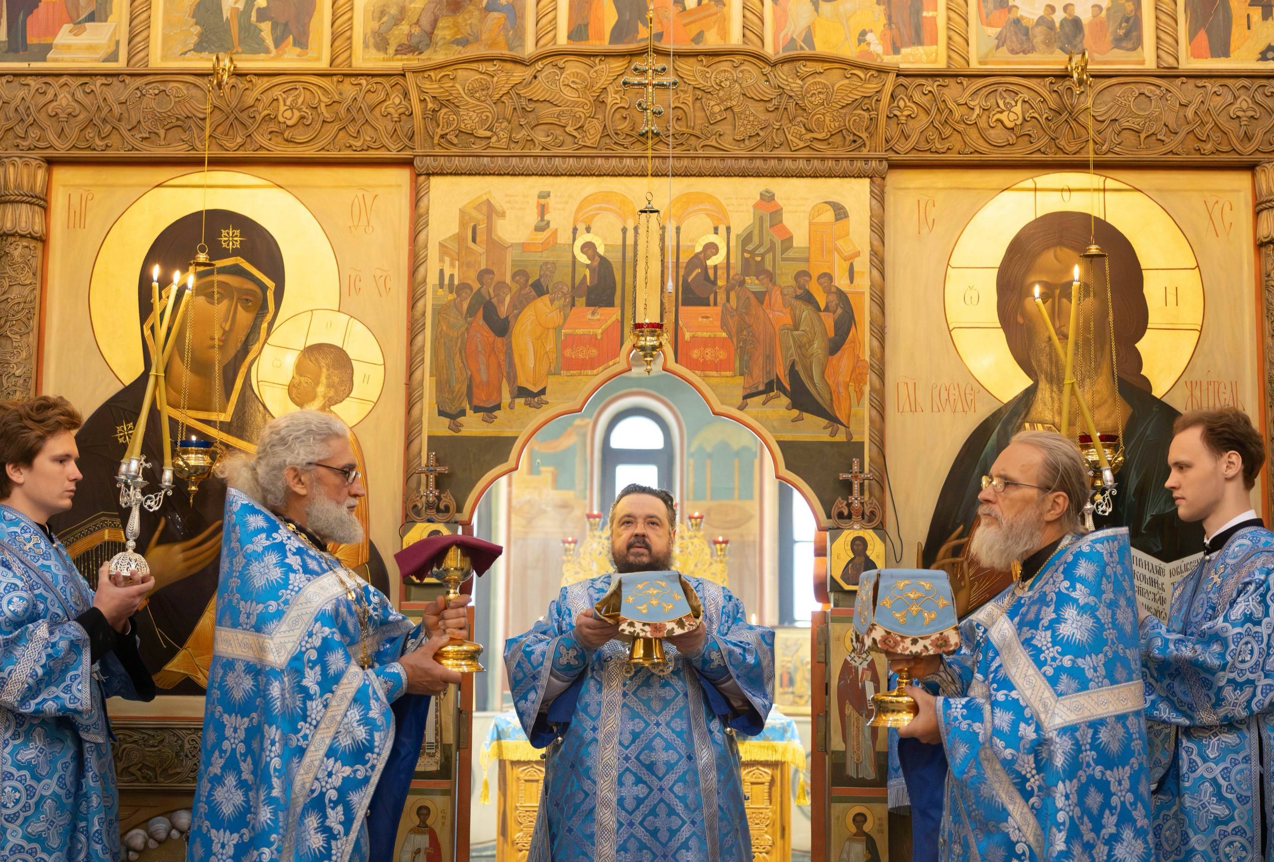 В день отдания праздника Успения Пресвятой Богородицы епископ Авксентий совершил Божественную литургию в Свято-Елисаветинском монастыре