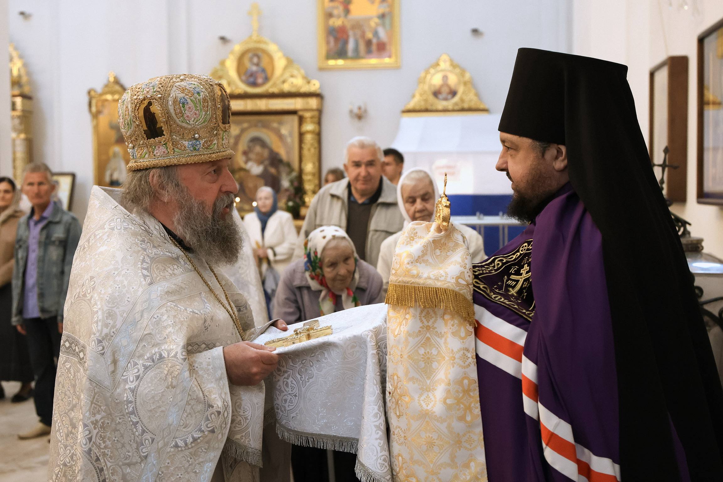 В день памяти святителя Николая Чудотворца епископ Несвижский Авксентий совершил Божественную литургию в храме иконы Божией Матери «Всех Скорбящих Радость» г.Минска