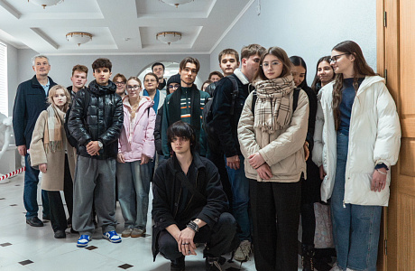 Студенты Института теологии посетили выставку на историческом факультете БГУ