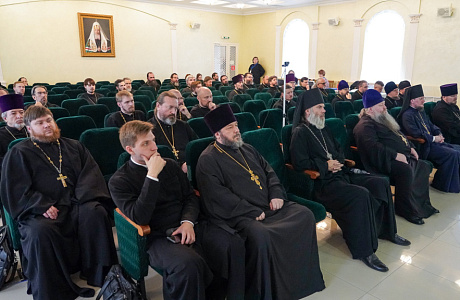 В Серафимо-Дивеевском монастыре прошли курсы повышения квалификации для преподавателей Пастырского богословия и Гомилетики
