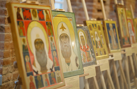 В Синодальной библиотеке открылась выставка «Святитель Тихон, Патриарх Московский и всея Руси, новомученики и исповедники Церкви Русской»