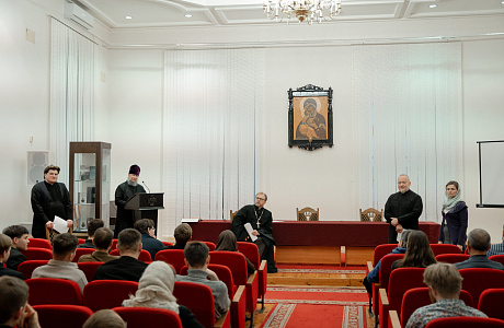 Дискуссионная интеллектуальная игра «Церковное право в жизни христианина»