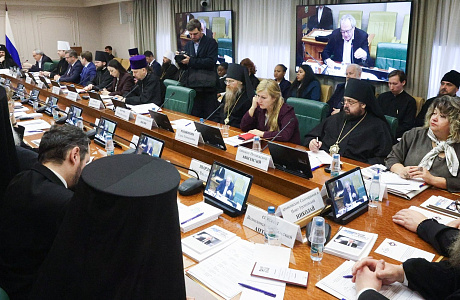 В рамках XIV Рождественских Парламентских встреч епископ Авксентий принял участие работе круглого стола «Становление современной общественно-государственной модели воспитания гражданина и патриота» 